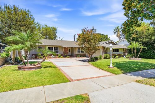 1613 Dorothy Ln, Fullerton, CA, 92831-2903 | Card Image