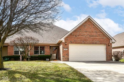 4739 W Harrisburg Ct, New Palestine, IN, 46163-8545 | Card Image