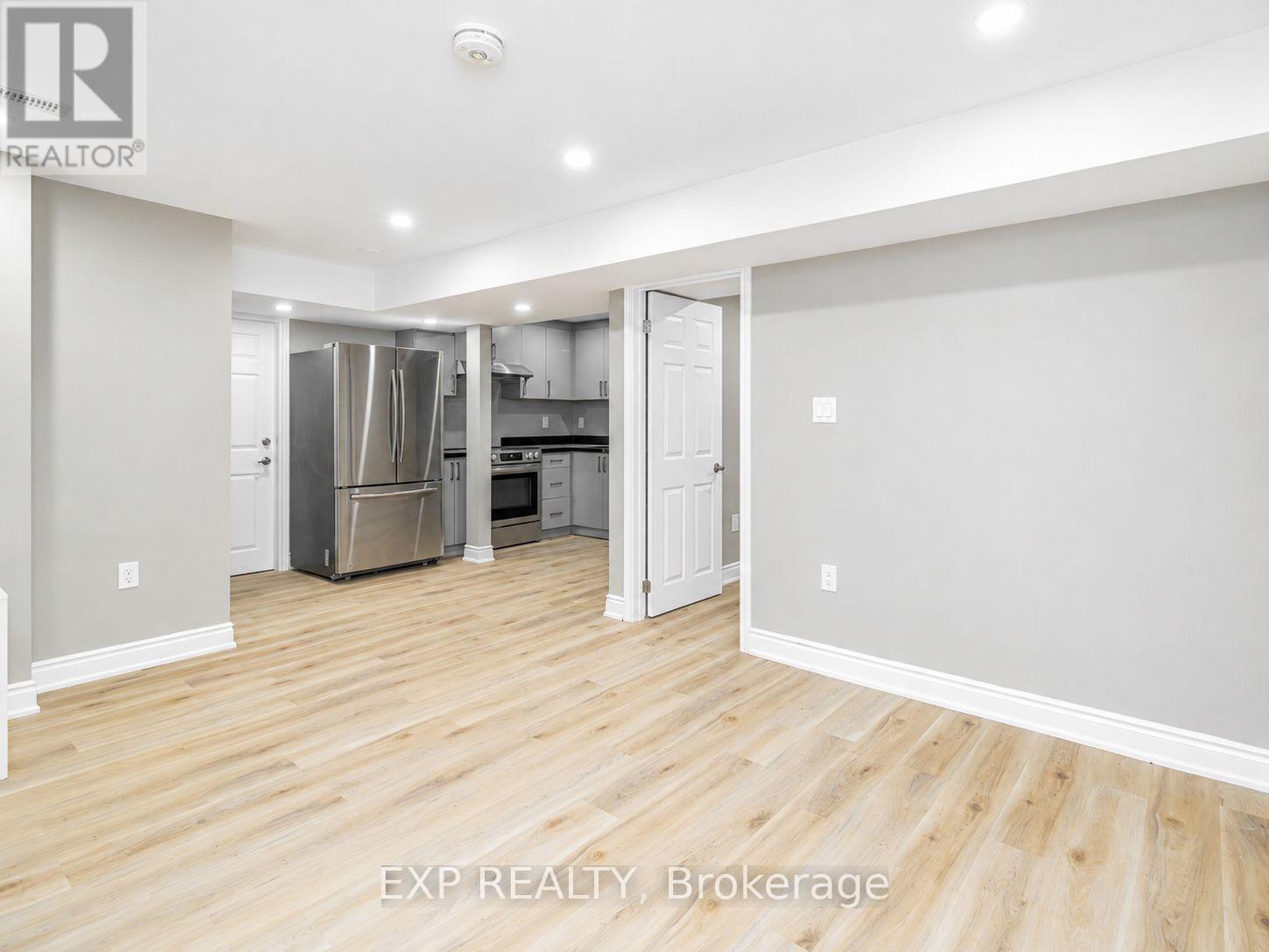 Residential Lease in Waterloo 5