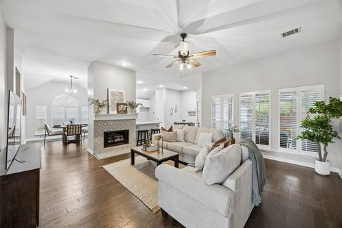 743 Lauren Way, Allen, TX, 75002-4318 | Card Image