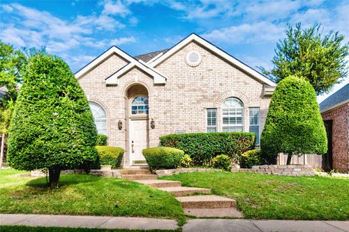 8017 Springmoss Dr, Plano, TX, 75025-3943 | Card Image