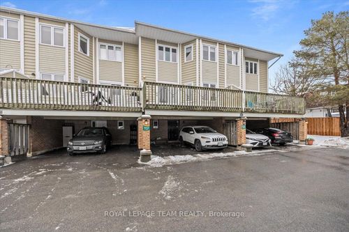 1137 Chimney Hill Way, Gloucester, ON, K1J8Z7 | Card Image