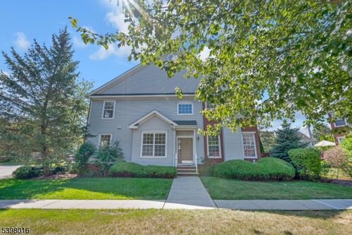 46 Gordon Cir, Parsippany, NJ, 07054-3412 | Card Image