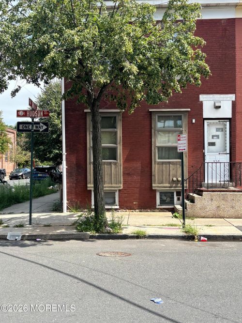 1-536 Hudson St, Trenton, NJ, 08611-1531 | Card Image