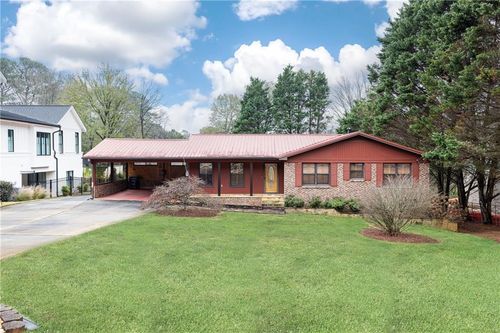 216 Thomas Cir, Roswell, GA, 30075-3443 | Card Image