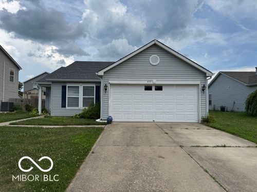 477 Bridgewater Dr, Greenfield, IN, 46140-7057 | Card Image
