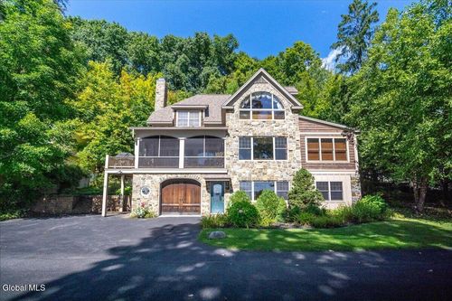 11 Manning Cove Rd, Malta, NY, 12020-4125 | Card Image
