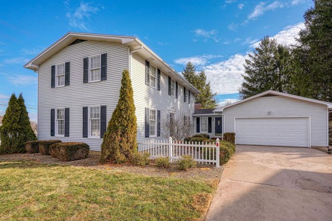 416 Crestview Dr Ne, House other with 4 bedrooms, 3 bathrooms and null parking in Lancaster OH | Image 57