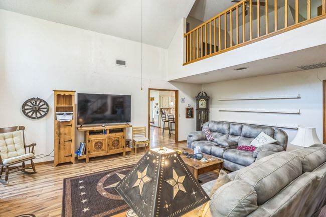 906 County Road 2770, House other with 3 bedrooms, 3 bathrooms and null parking in Honey Grove TX | Image 9