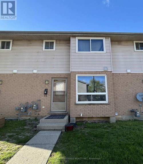60-550 Second St, London, ON, N5V3S3 | Card Image