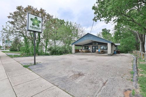 1441 Compton Rd, Mount Healthy, OH, 45231-3559 | Card Image