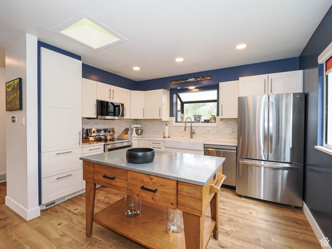 4601 S Creekview Cir, House other with 4 bedrooms, 2 bathrooms and 6 parking in Murray UT | Image 14
