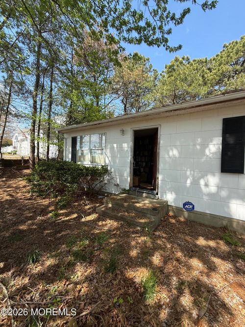 136 Sloop Road, Manahawkin, NJ, 08050 | Card Image