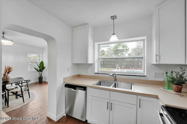 Kitchen | Image 7