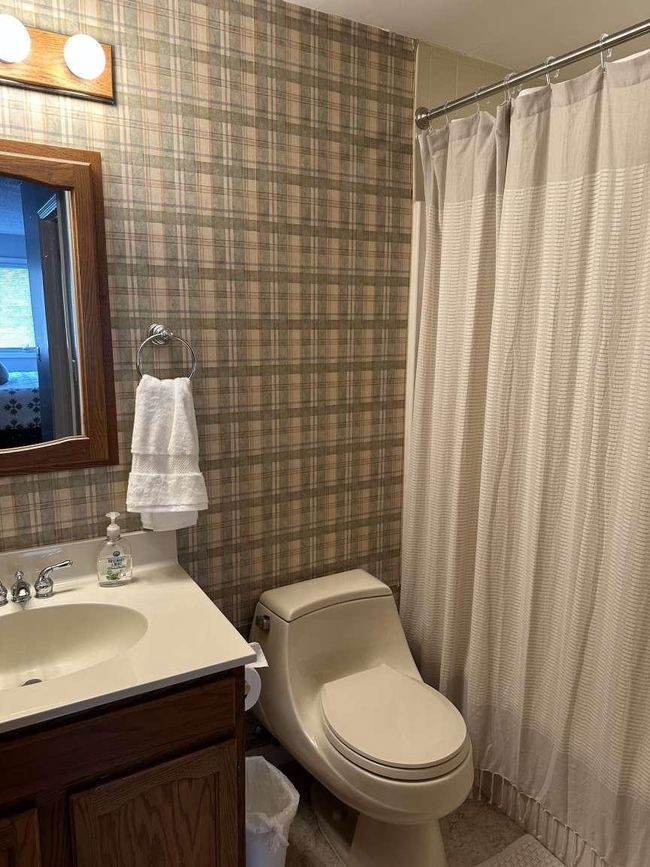 B3 - 32 Route 103 S, Condo with 3 bedrooms, 2 bathrooms and null parking in Ludlow VT | Image 11