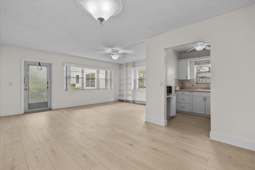 142 Kent I, West Palm Beach, FL, 33417 | Card Image