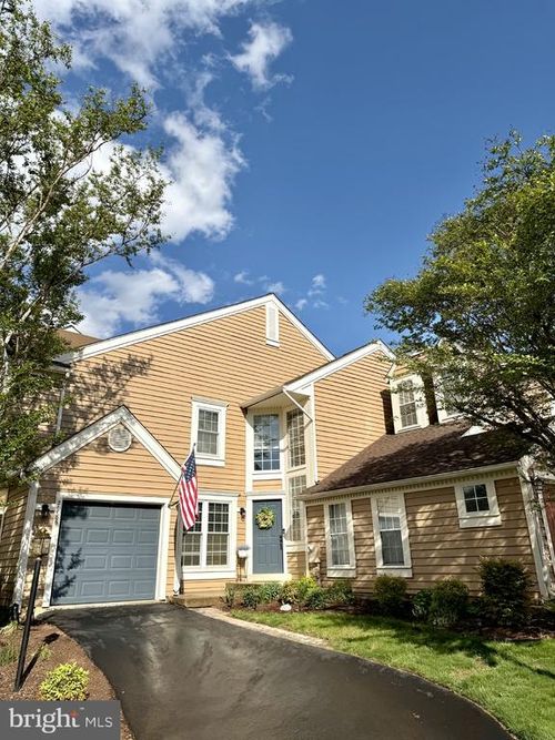 21186 Vineland Sq, ASHBURN, VA, 20147-5463 | Card Image