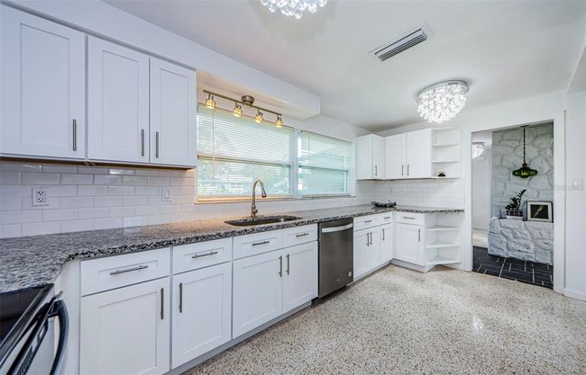 Soft Close Cabinets | Image 11