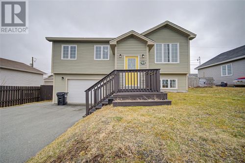 44 Spruce Grove Avenue, St. John's, NL, A1S0A6 | Card Image