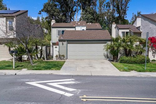 10768 Portobelo Dr, San Diego, CA, 92124-1120 | Card Image