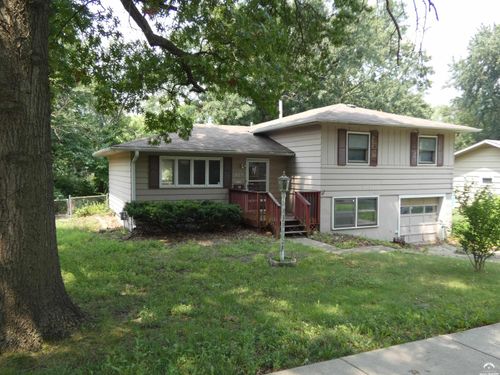 529 Kansas St, Lawrence, KS, 66046-4823 | Card Image