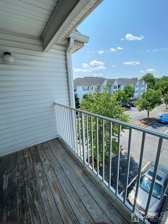 1726 Waterford Drive, Sold in Edison Zoocasa