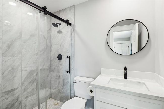 bath 3 | Image 25