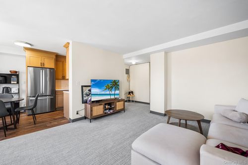 8c-33-65 14th St, Long Island City, NY, 11106-4650 | Card Image
