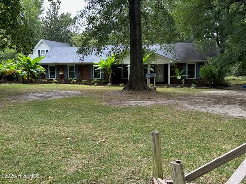 2940 Tripp Ln, Greenville, NC, 27834-0892 | Card Image