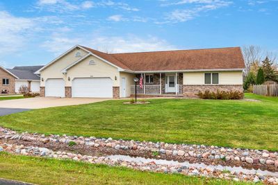 N9670 Darboy Drive, House other with 3 bedrooms, 2 bathrooms and null parking in HARRISON WI | Image 2