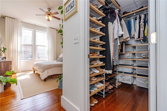 APT-4 - 173 Main St, Condo with 2 bedrooms, 1 bathrooms and 2 parking in East Greenwich RI | Image 11