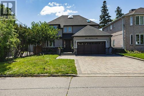 331 Maplehurst Avenue, Toronto (Willowdale East), ON, M2N3C7 | Card Image