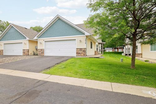 7018 15th St N, Oakdale, MN, 55128-5400 | Card Image