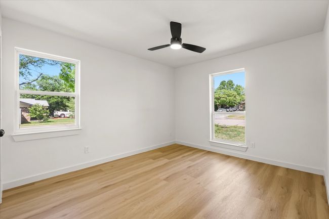 3932 Twin Falls St, House other with 4 bedrooms, 2 bathrooms and null parking in Irving TX | Image 20