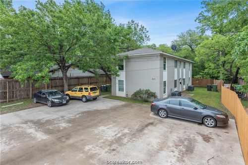 d-305 Ehlinger Dr, Bryan, TX, 77801-3368 | Card Image