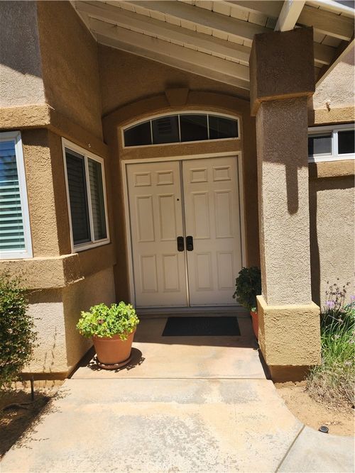 1389 Barber Ct, Banning, CA, 92220 | Card Image