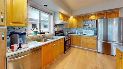 2216 Dockside Way, Nanaimo, BC, V9R6T6 | Card Image