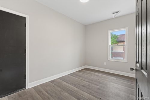 2281-2279 W Grand St, Detroit, MI, 48238-3460 | Card Image