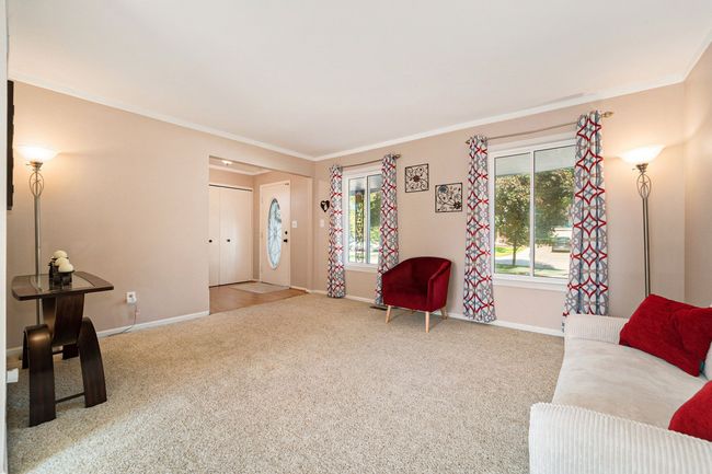 4453 Willow Creek Dr, House other with 4 bedrooms, 2 bathrooms and null parking in Troy MI | Image 4