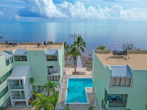 102-87465 Old Hwy, Islamorada, FL, 33036-3061 | Card Image
