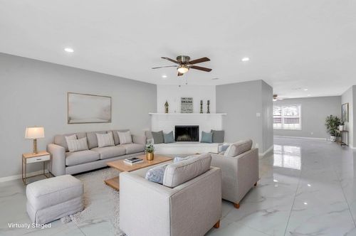 1509 California Trl, Grand Prairie, TX, 75052-2080 | Card Image