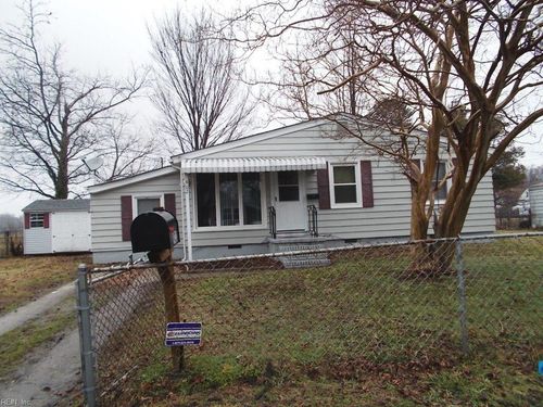 902 W Russell Ct, Newport News, VA, 23605-2430 | Card Image