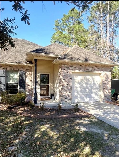 104 Mandy Dr, Slidell, LA, 70461-5395 | Card Image