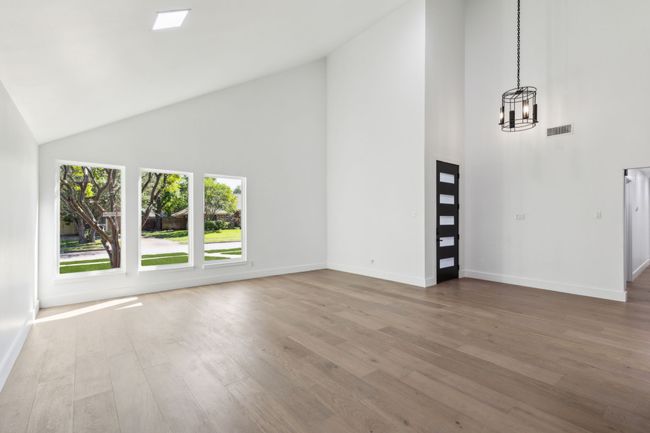 Natural light throughout this home. | Image 7