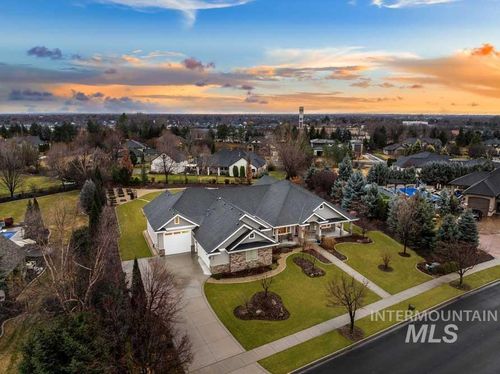 2849 W Chartwell Dr, Eagle, ID, 83616-5549 | Card Image