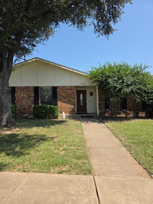 10371 White Elm Rd, Dallas, TX, 75243-5134 | Card Image