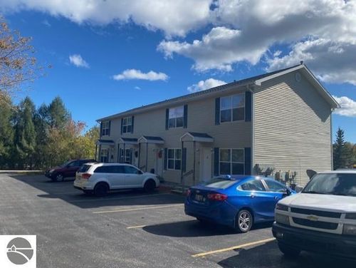 540 Saint Joseph Street, Lake Leelanau, MI, 49653 | Card Image