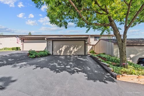 1104-1104 Florimond Dr, Elgin, IL, 60123-1423 | Card Image