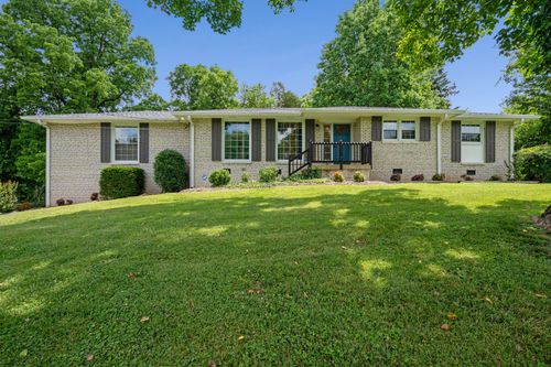 742 Currey Rd, Nashville, TN, 37217-2370 | Card Image