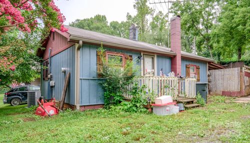 129 Harrison St, Swannanoa, NC, 28778-3235 | Card Image